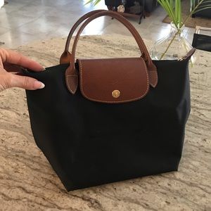 EUC Longchamp Black Purse